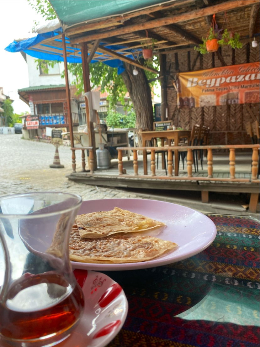 Fatma Teyzenin Yeri Gözleme