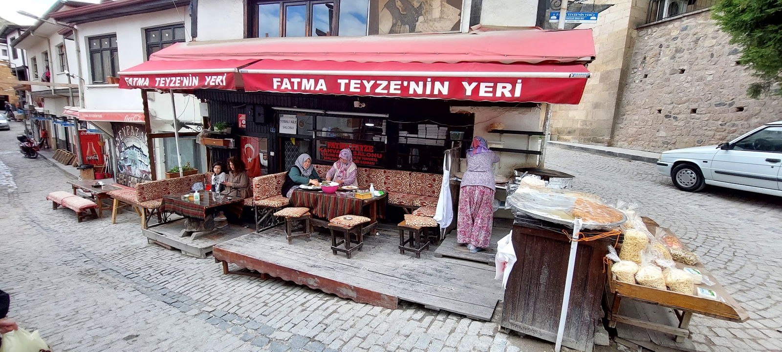 Fatma Teyzenin Yeri Gözleme