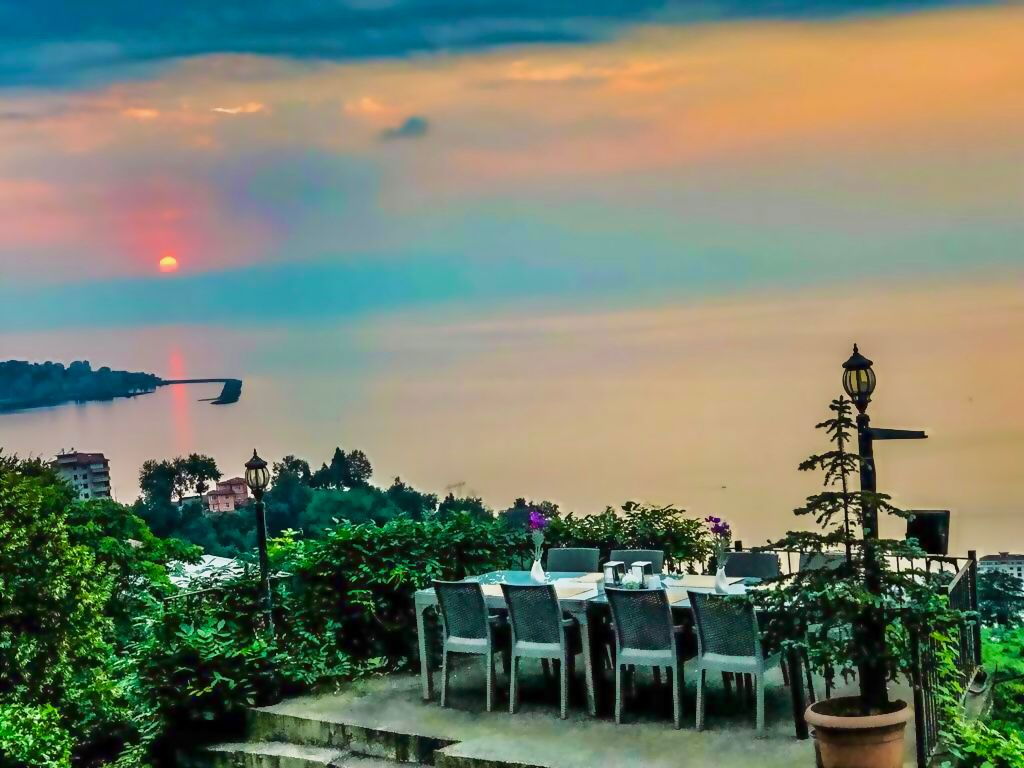 Morçi Cafe Restaurant