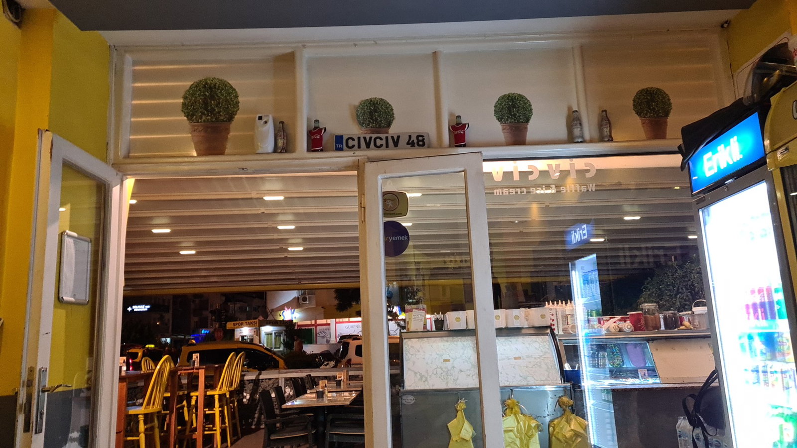 Civciv Waffle Dondurma | Marmaris Waffle | İCe Cream