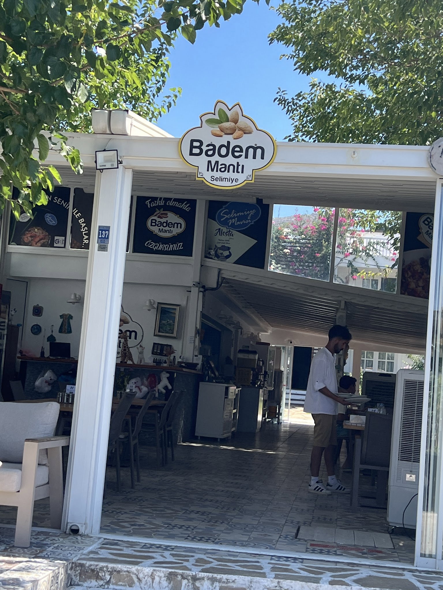 Badem Mantı