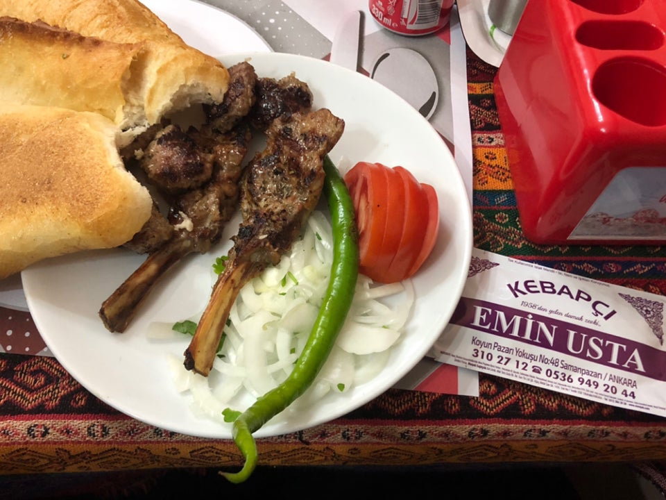 Kebapçi Emi̇n Usta