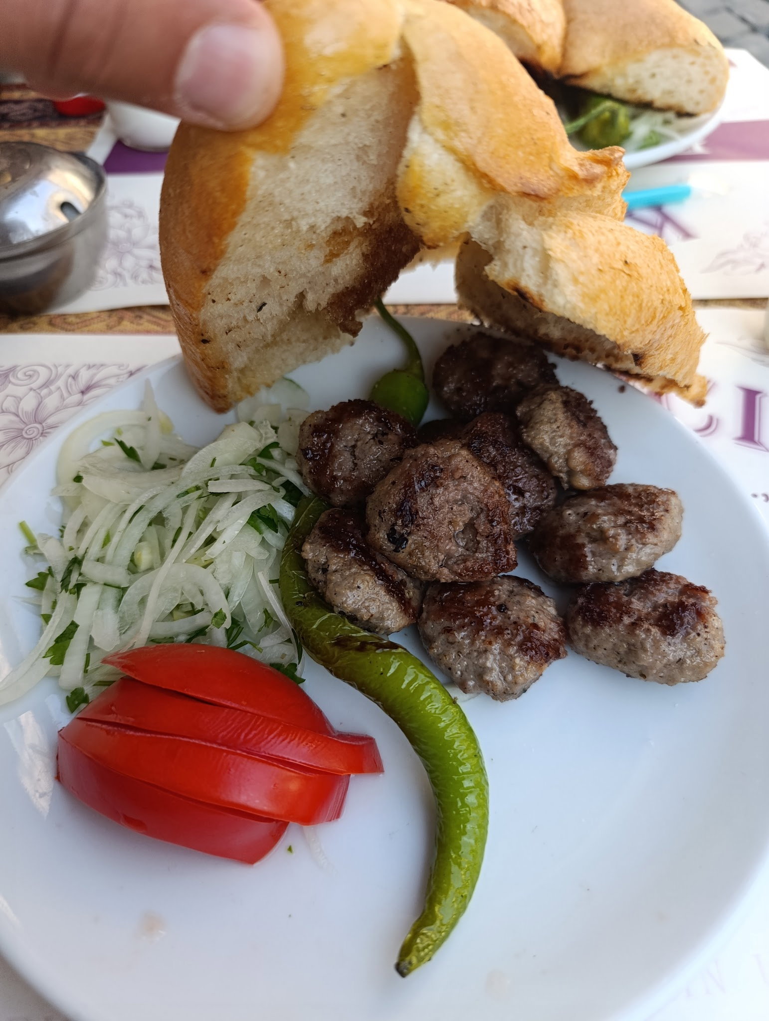 Kebapçi Emi̇n Usta