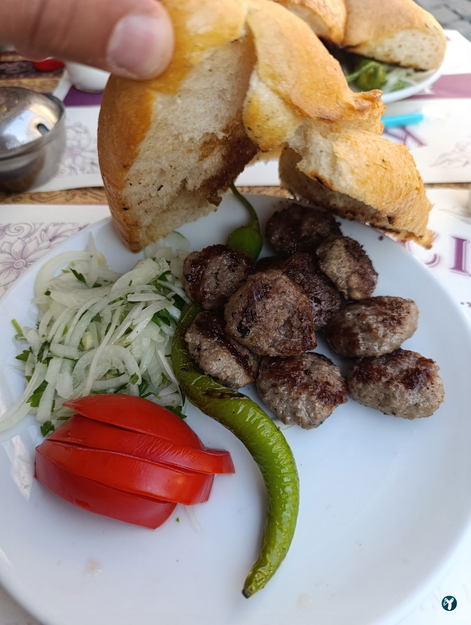 Kebapçi Emi̇n Usta