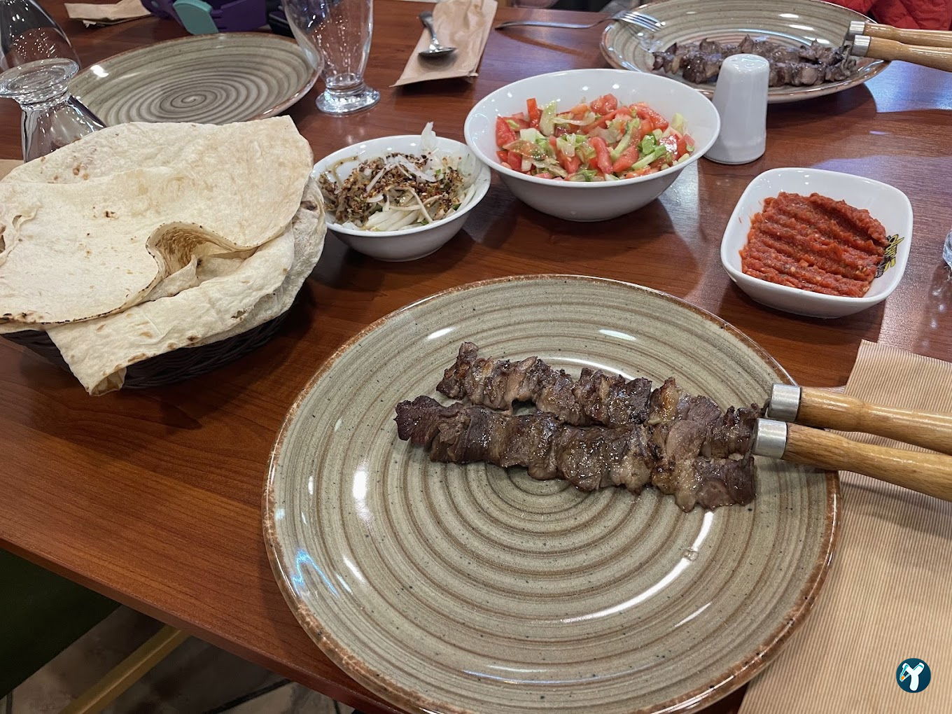 Asır Erzurum Cağ Kebap Çakmak