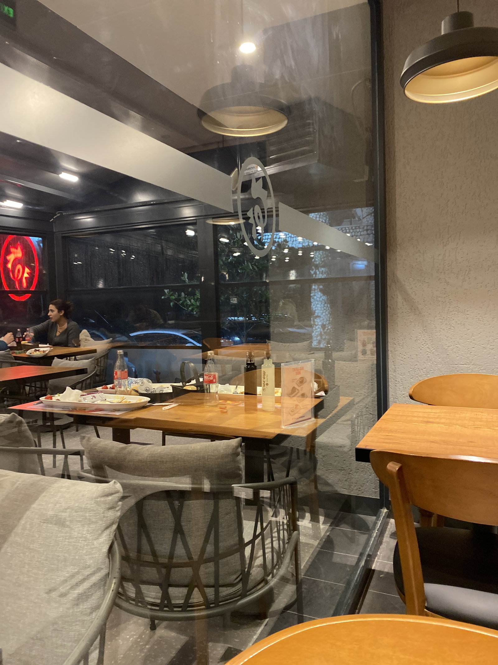 Tavuk Dünyası Karasu Cadde