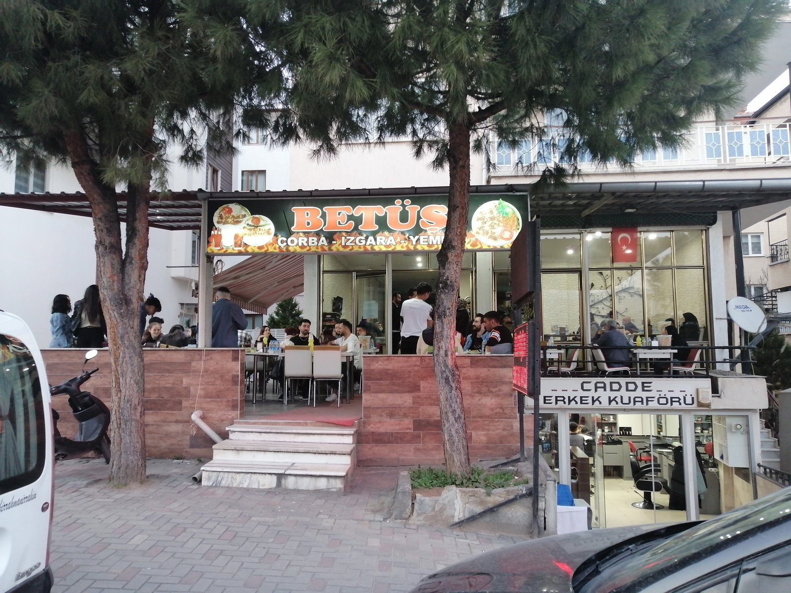 Betüş Ev Yemekleri̇