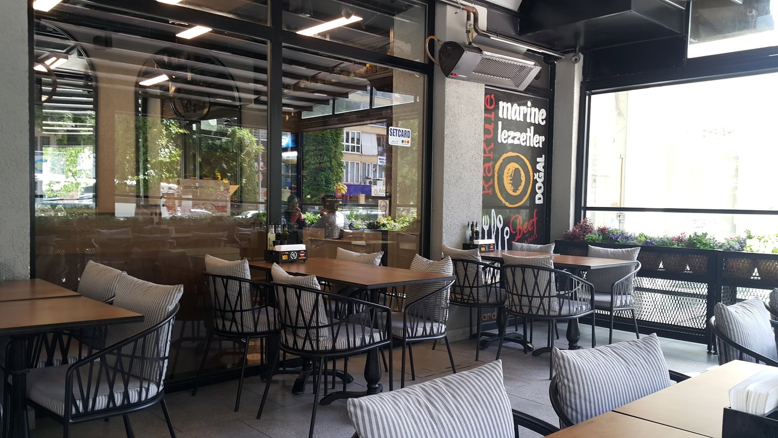 Tavuk Dünyası 09 Aydın