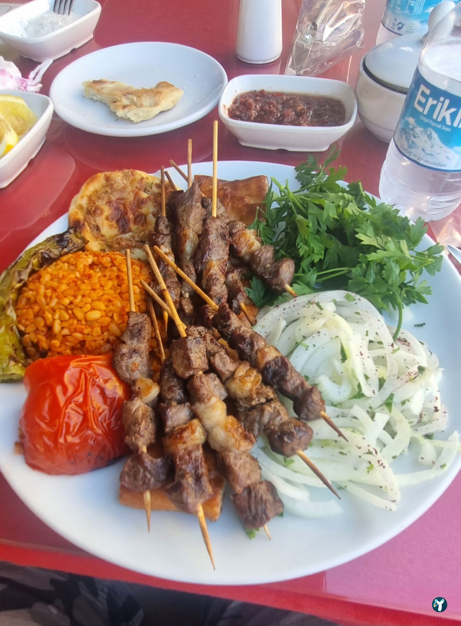 Öz Şelale