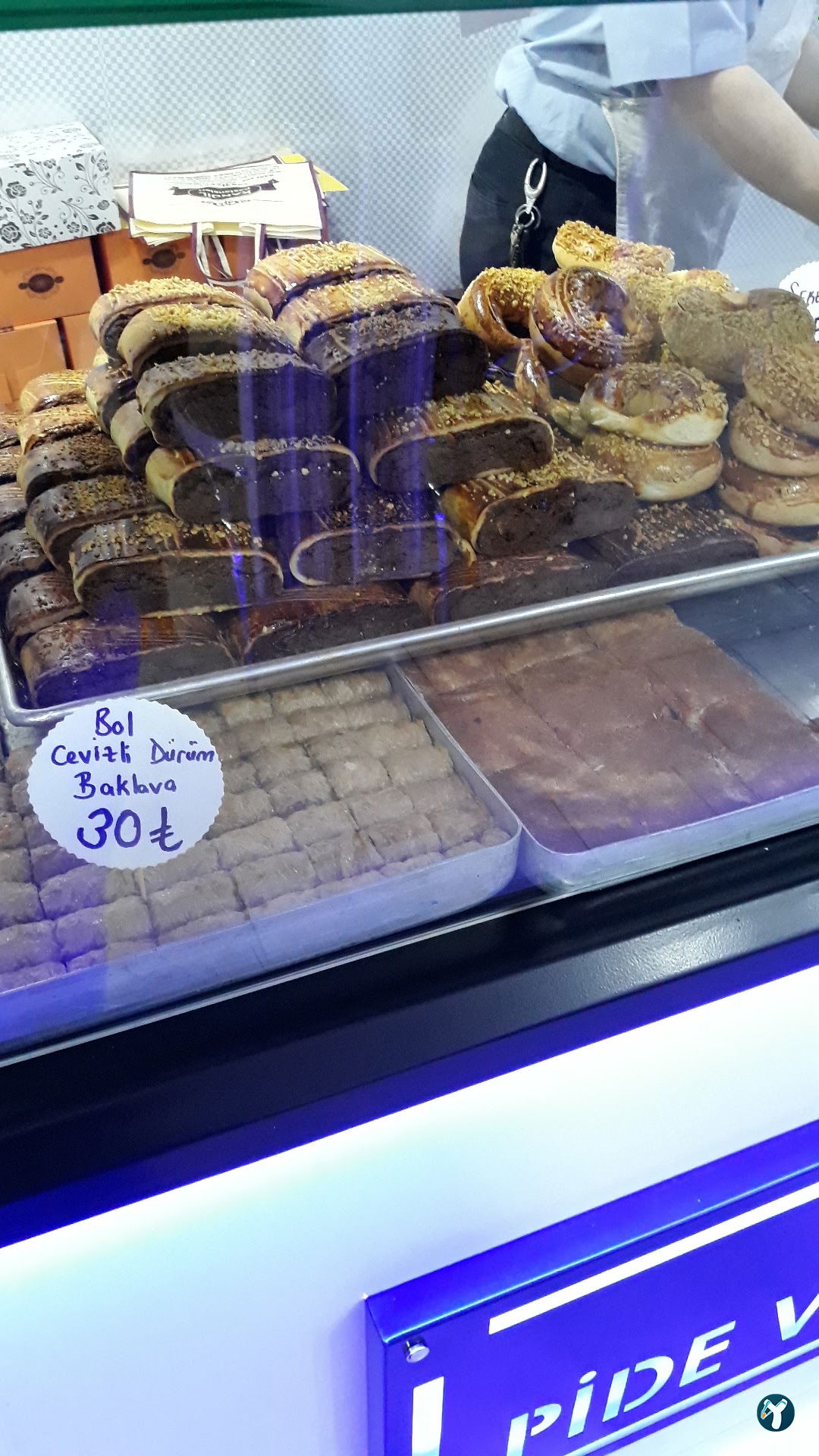 Kandil Pide Baklava Lahmacun Salonu