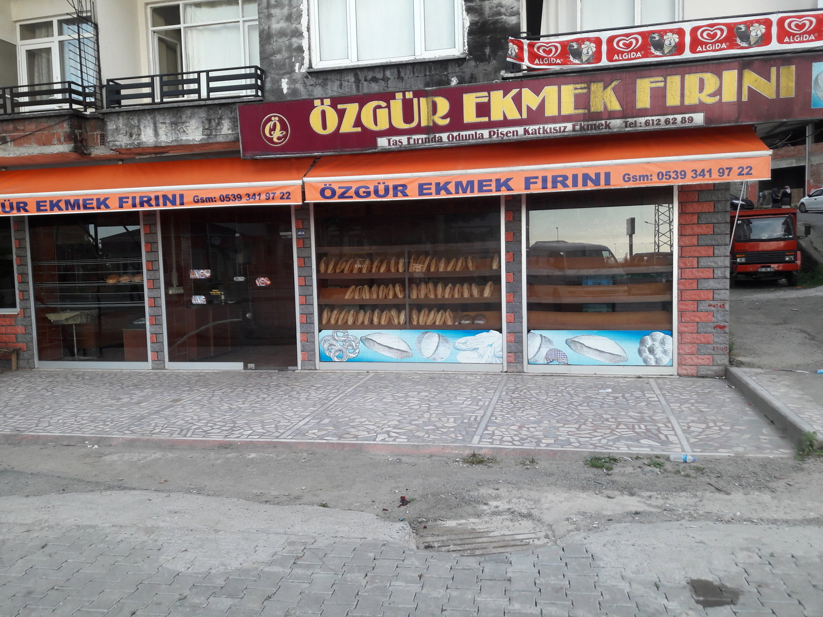 Özgür Ekmek Fırını