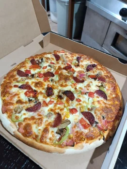 Metinoz Pizza V Burger resimleri