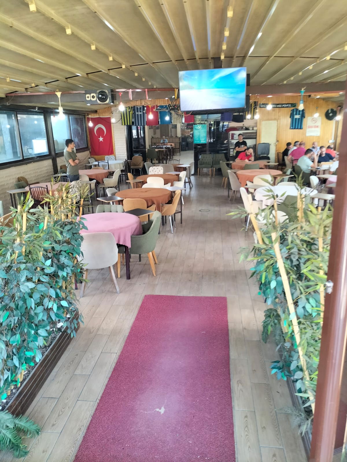 Hamza Usta Tiryaki Nargile & Cafe