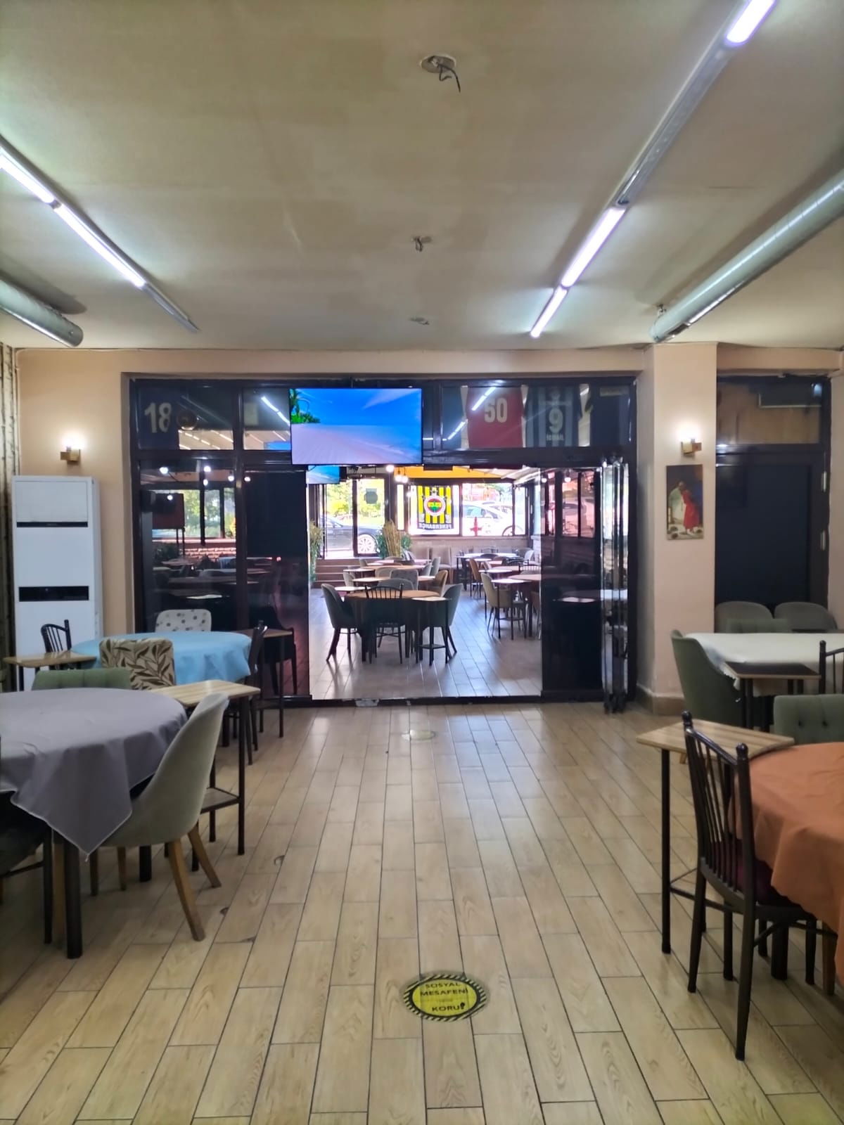 Hamza Usta Tiryaki Nargile & Cafe