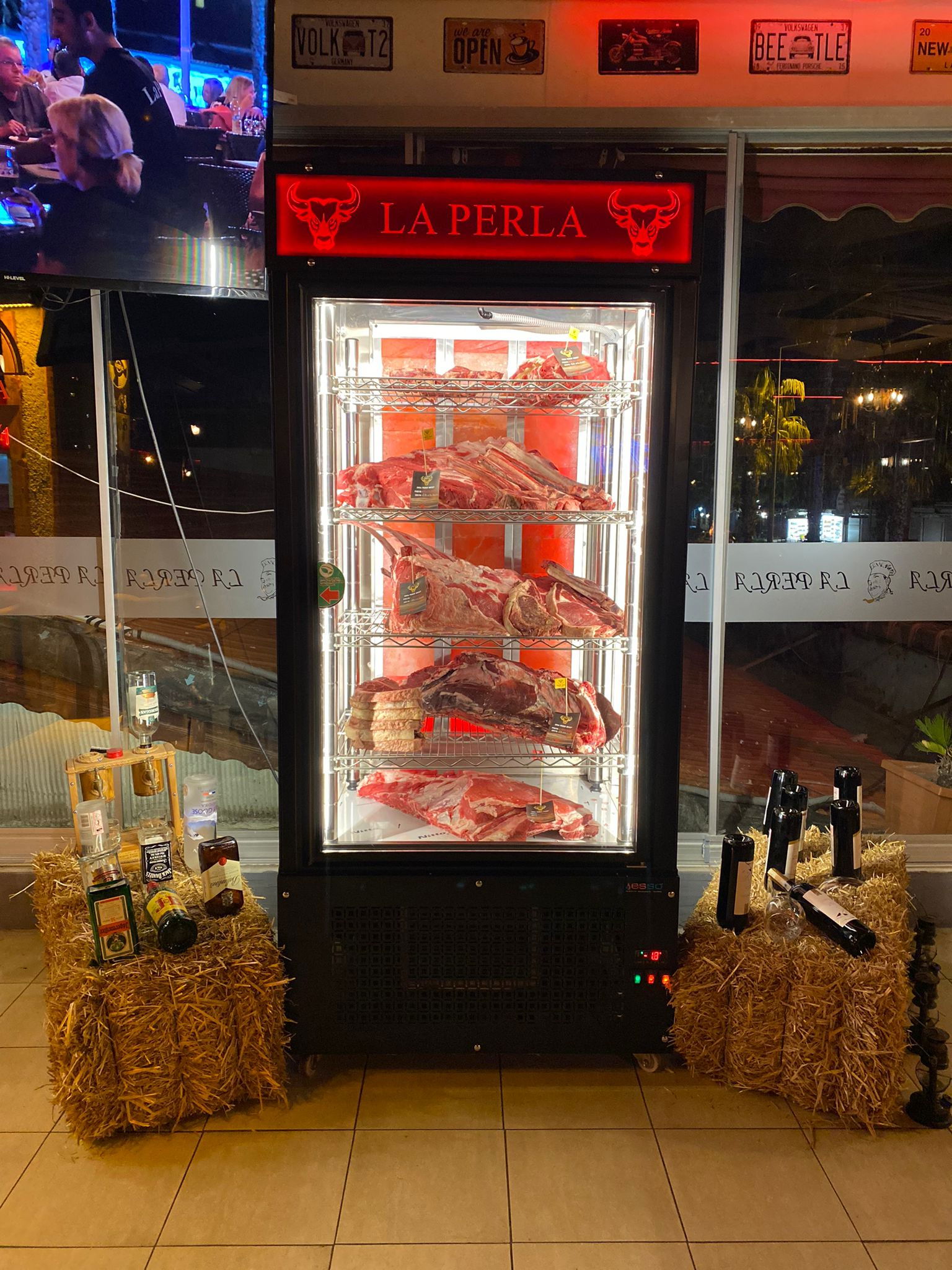 La Perla Steak House & Sky Sports Bar