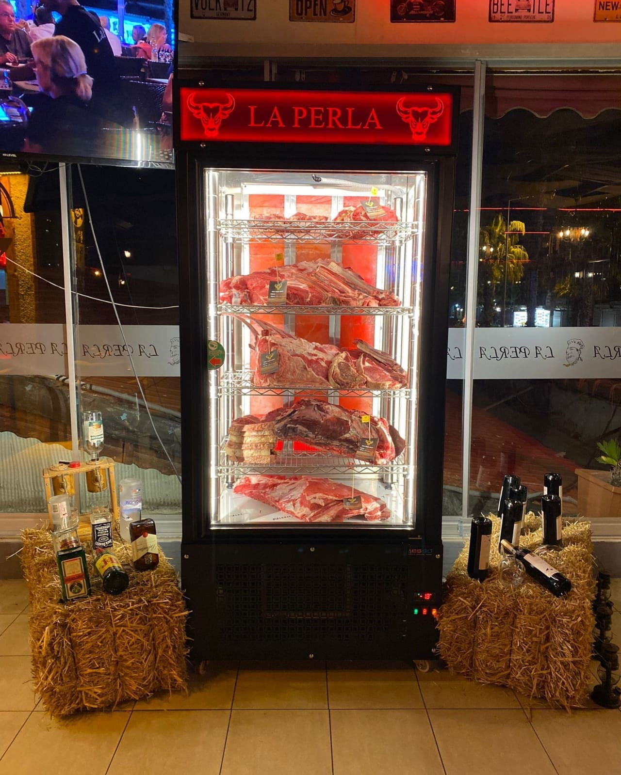 La Perla Steak House & Sky Sports Bar