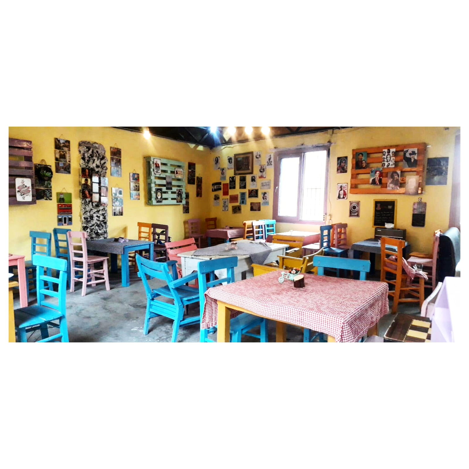 Sakli Bahçe Kahve Evi̇