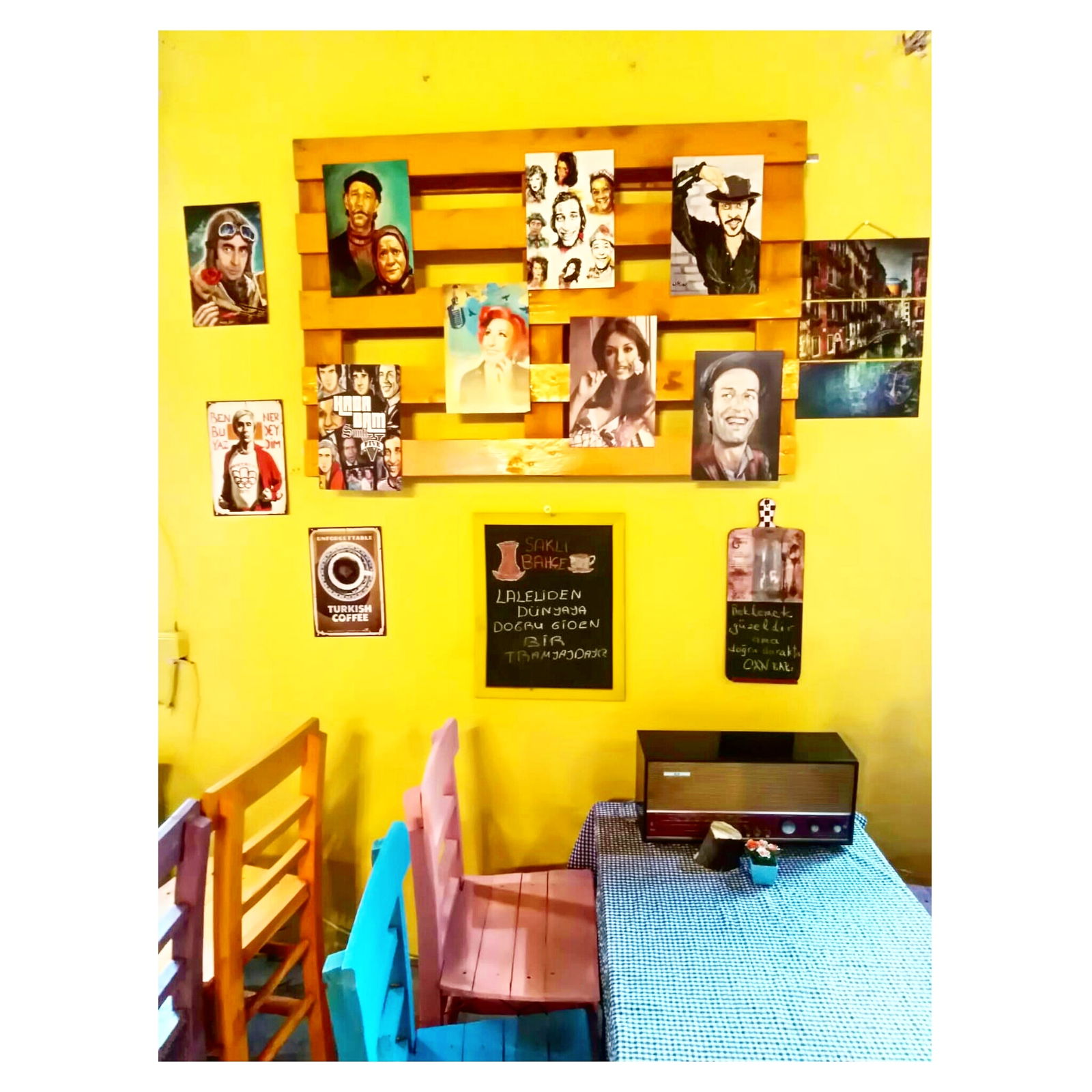 Sakli Bahçe Kahve Evi̇