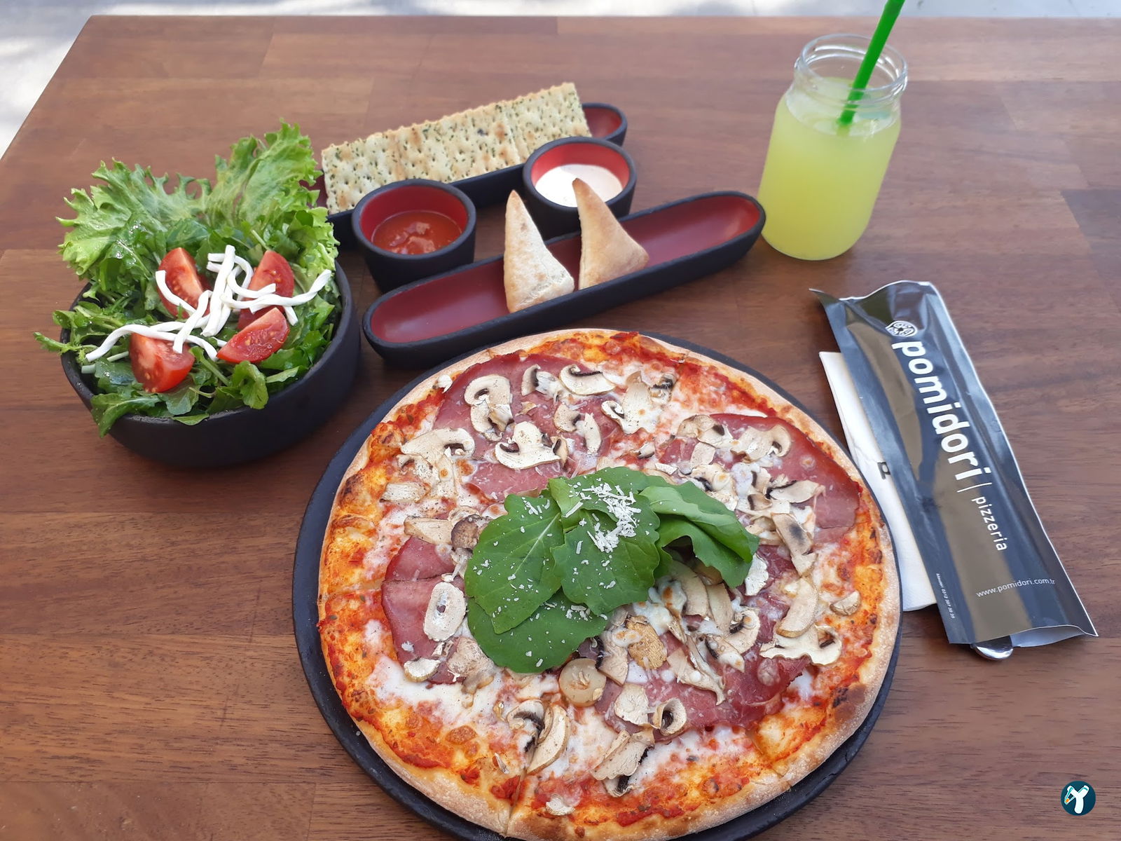 Pomidori Pizza