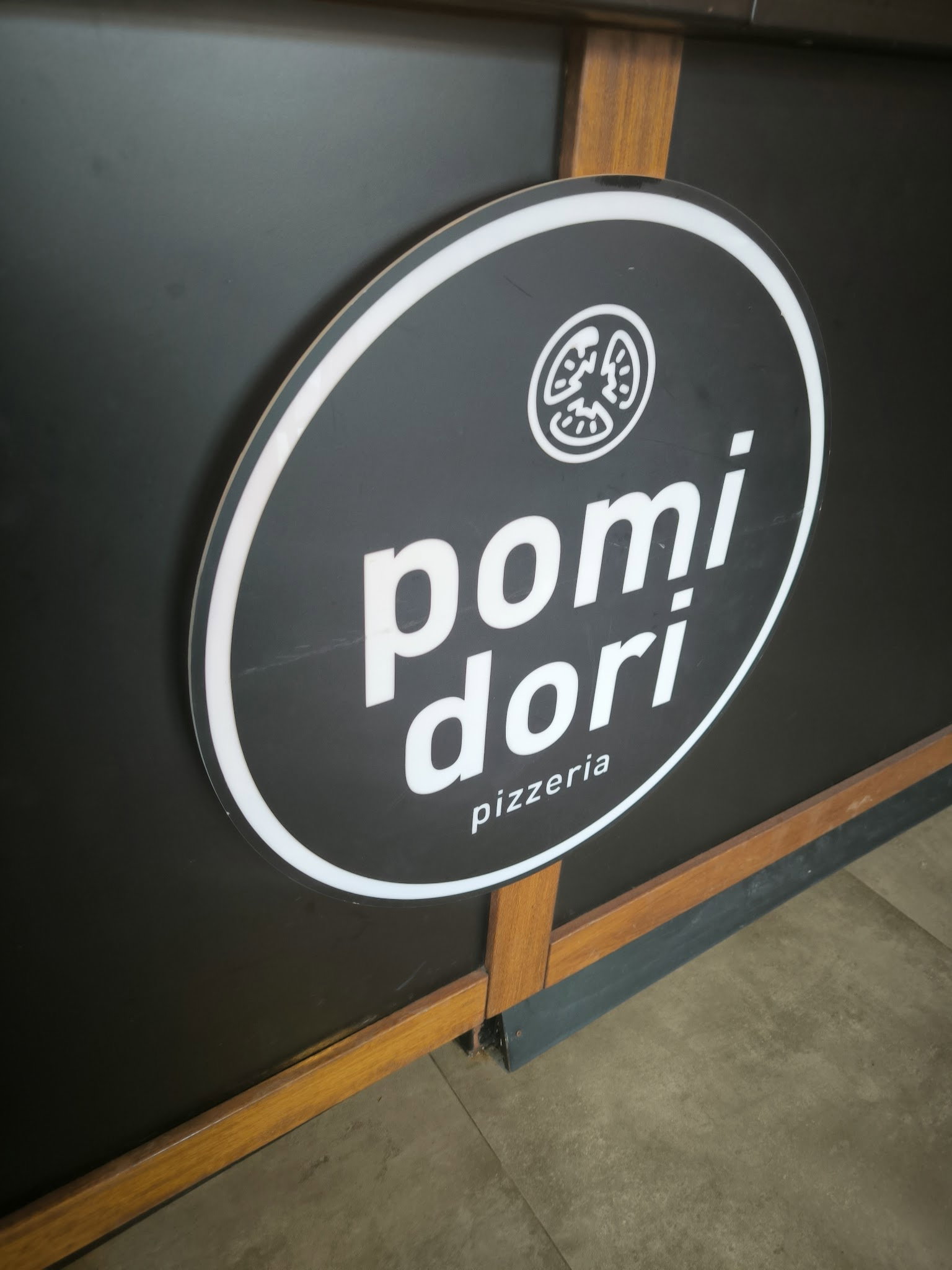 Pomidori Pizza