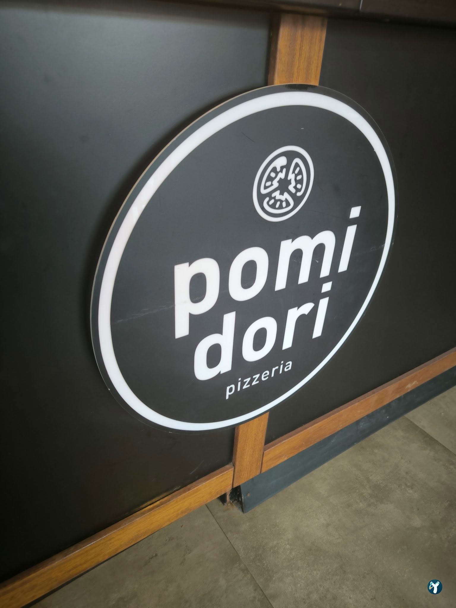 Pomidori Pizza