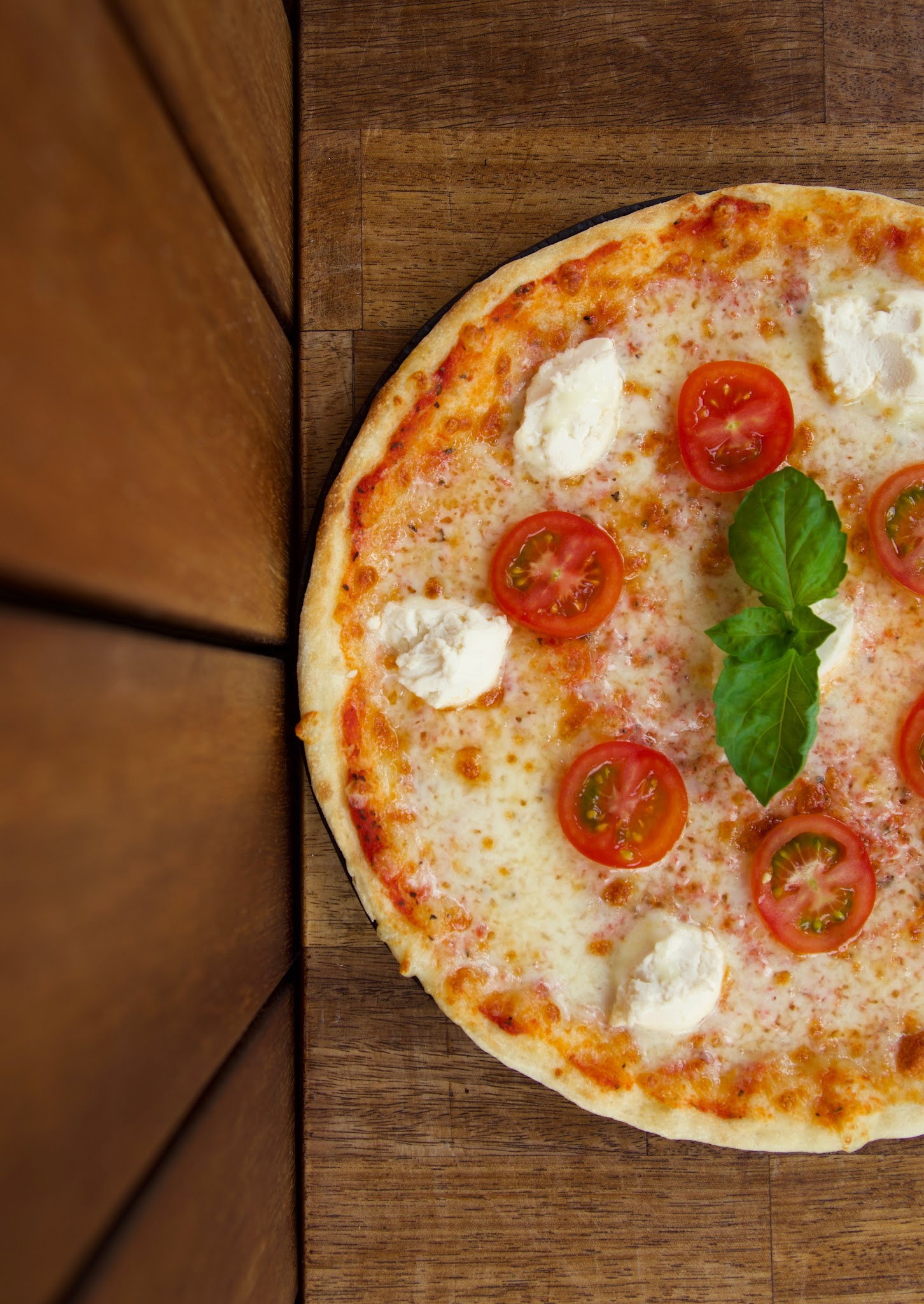 Pomidori Pizza