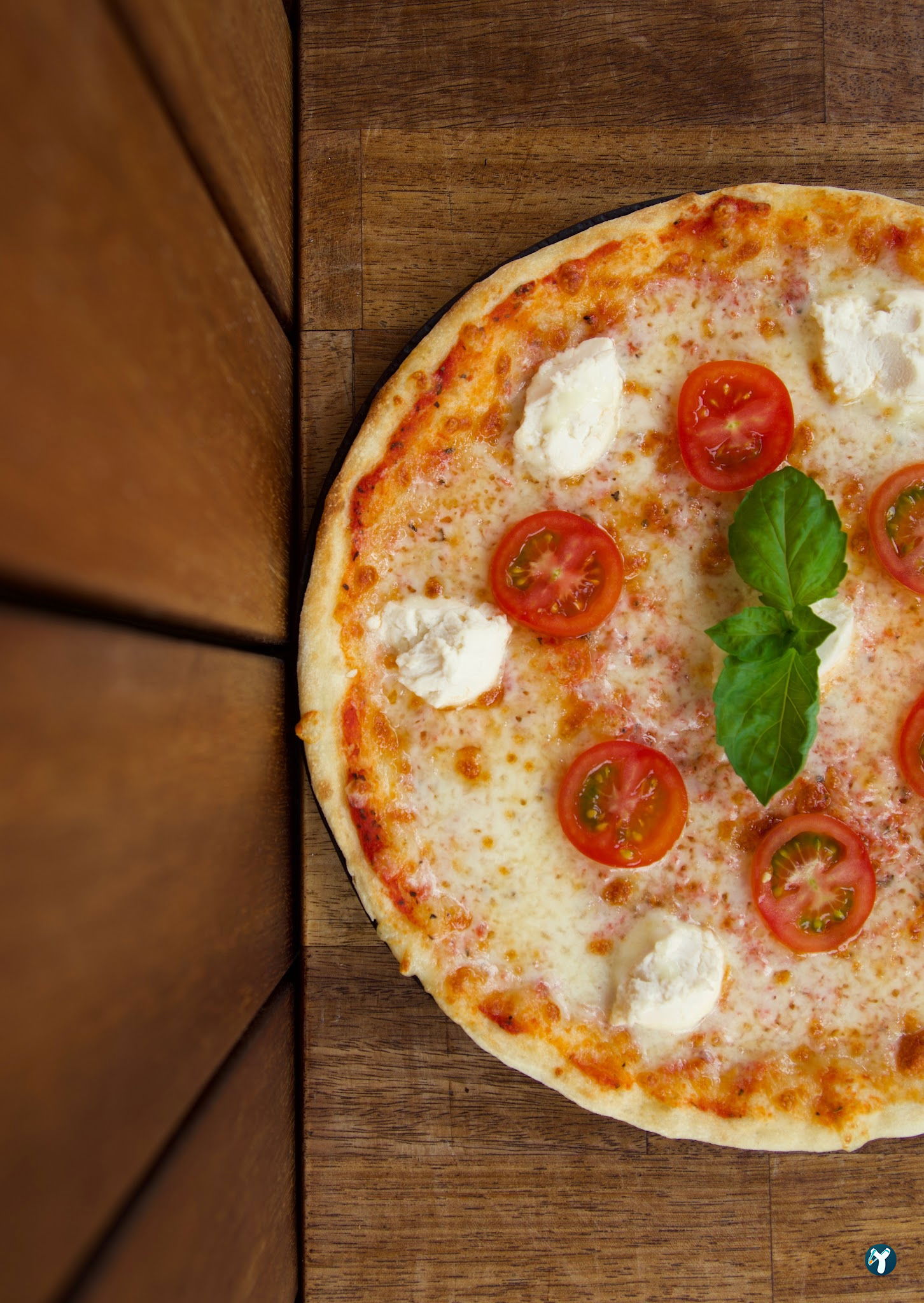 Pomidori Pizza