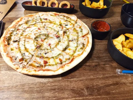 Pomidori Pizza resimleri