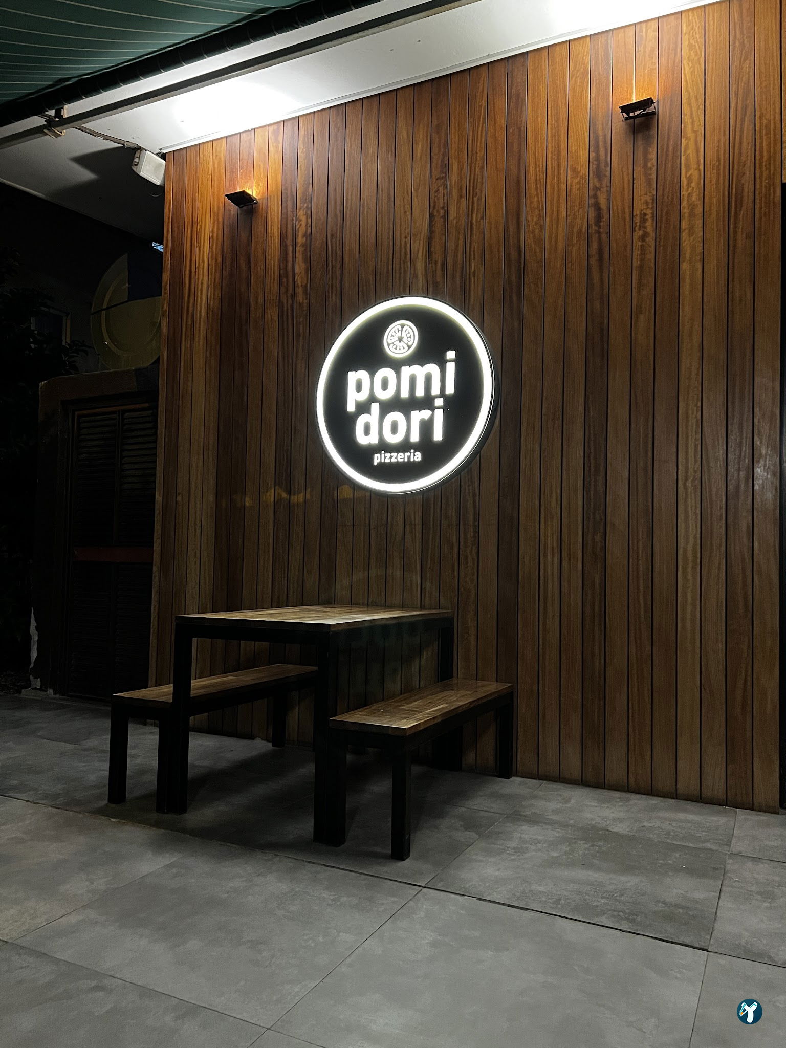 Pomidori Pizza