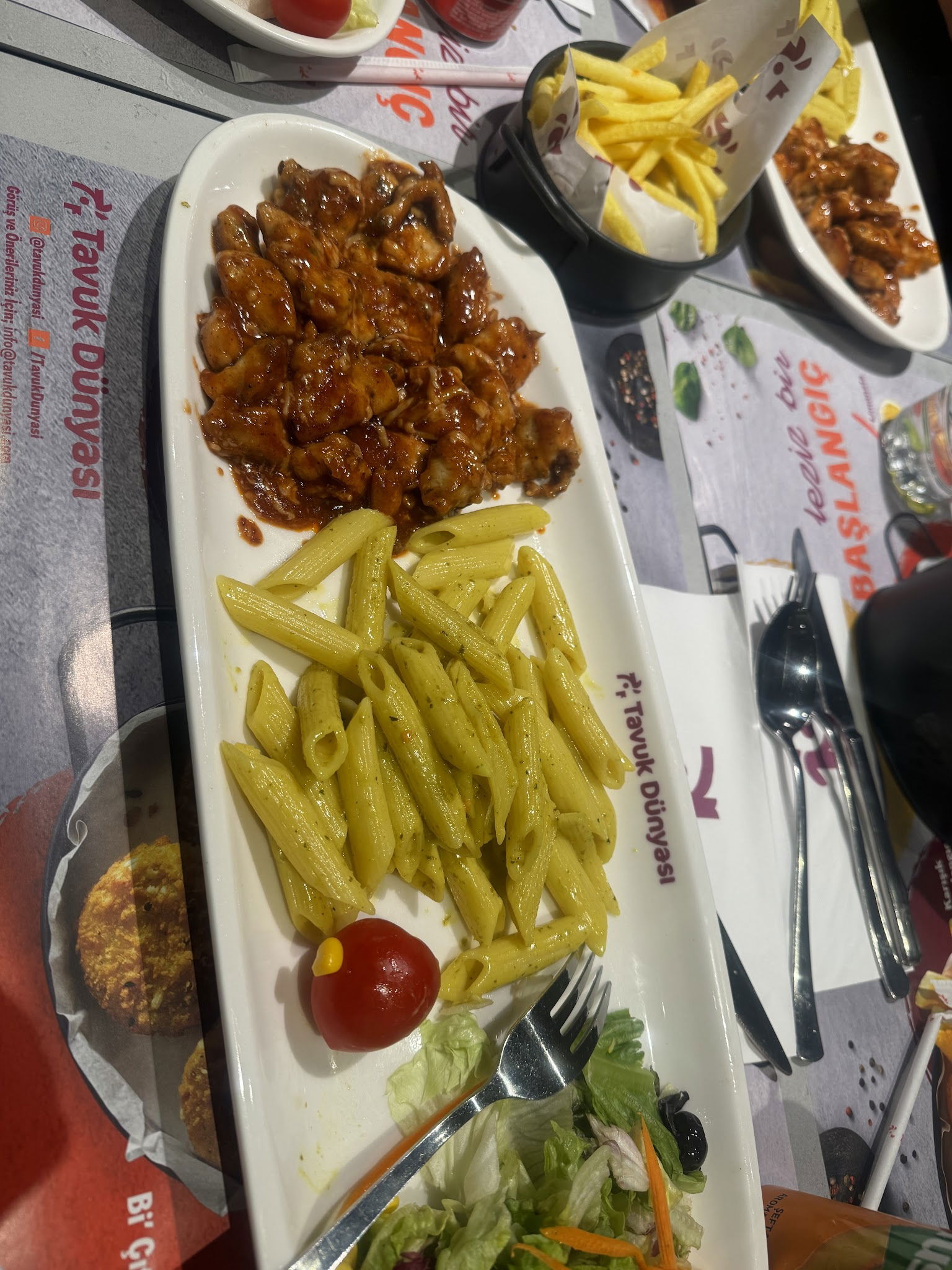 Tavuk Dünyası Silivri Cadde