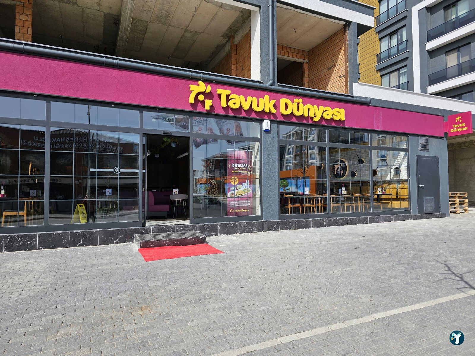 Tavuk Dünyası Silivri Cadde