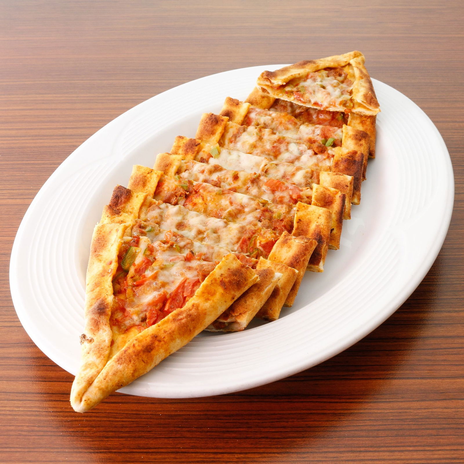 Double Kuşbaşılı Kaşarlı Pide