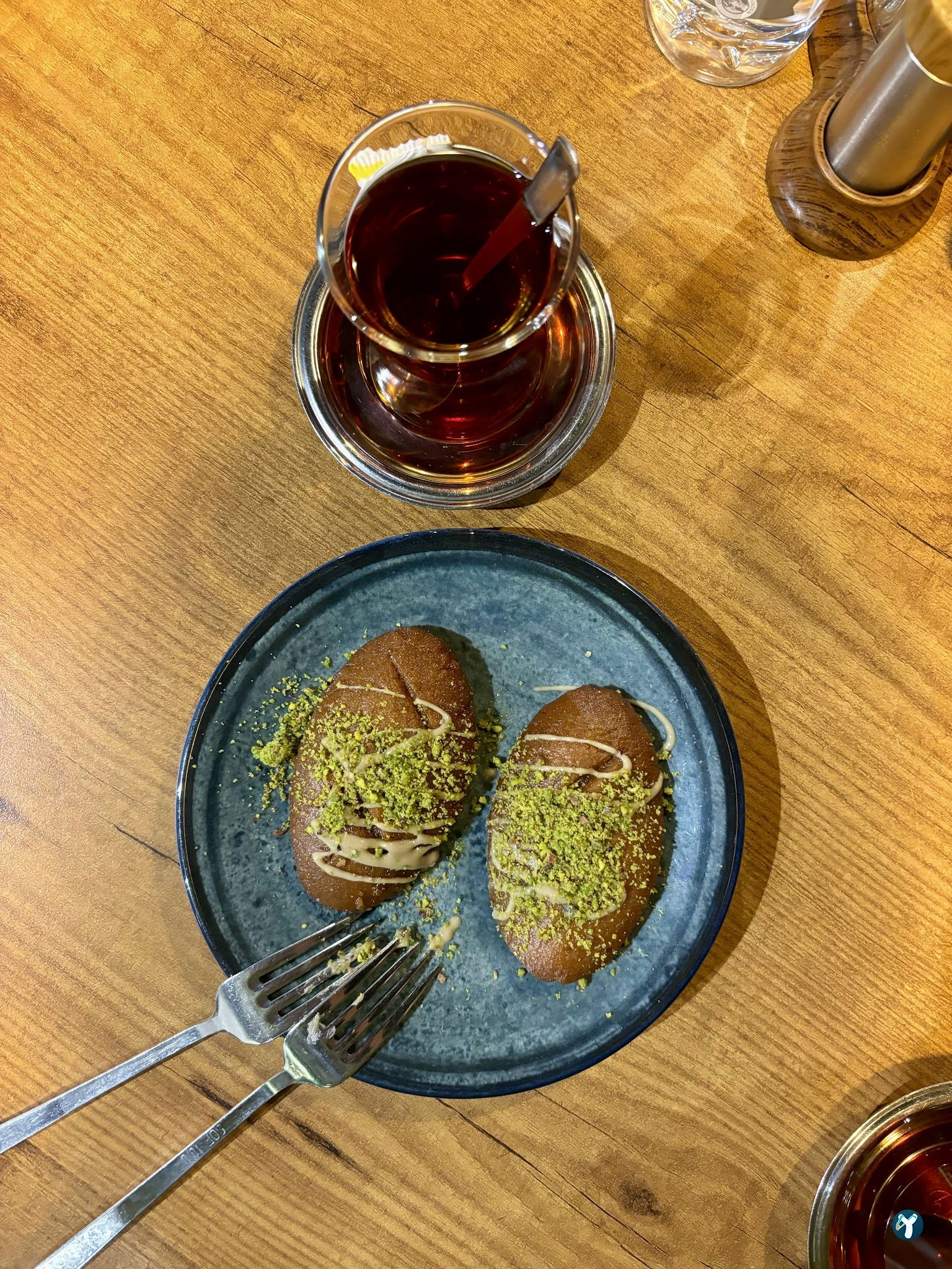 Altı Üstü Kırk Köfte