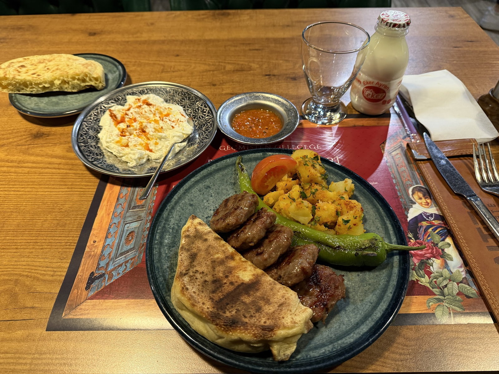 Altı Üstü Kırk Köfte