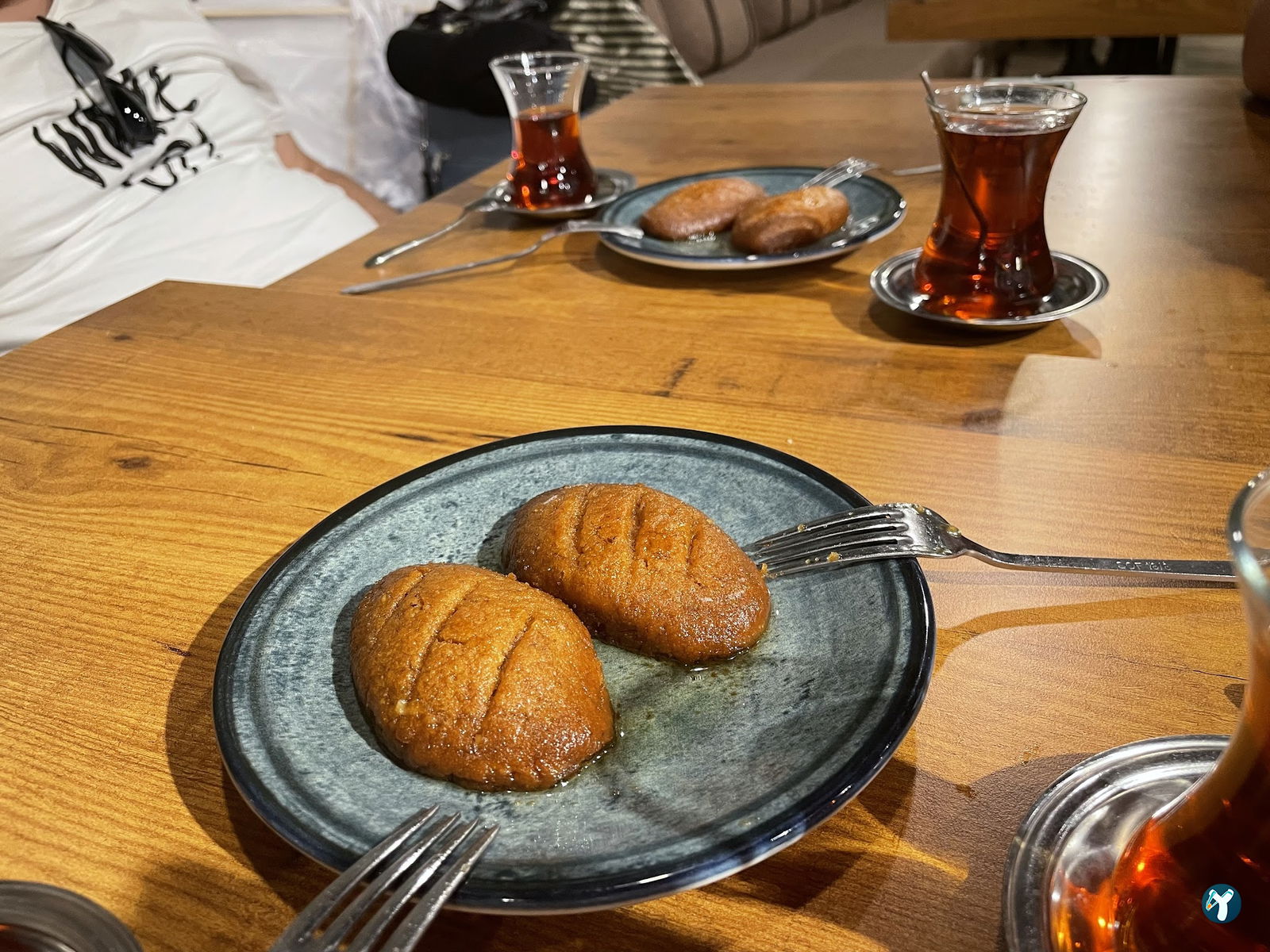 Altı Üstü Kırk Köfte
