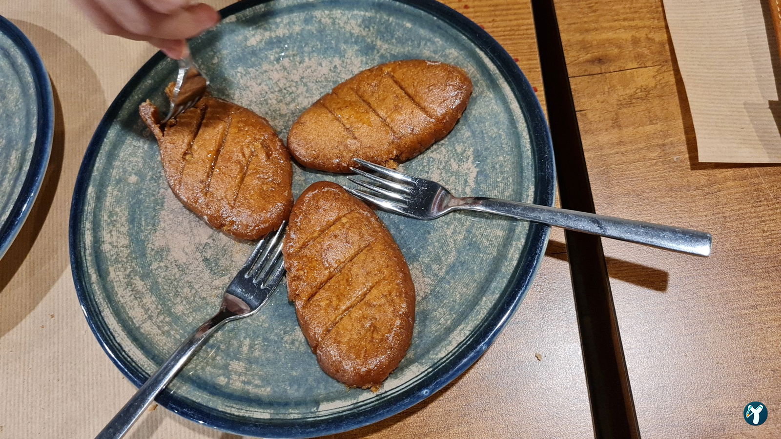 Altı Üstü Kırk Köfte