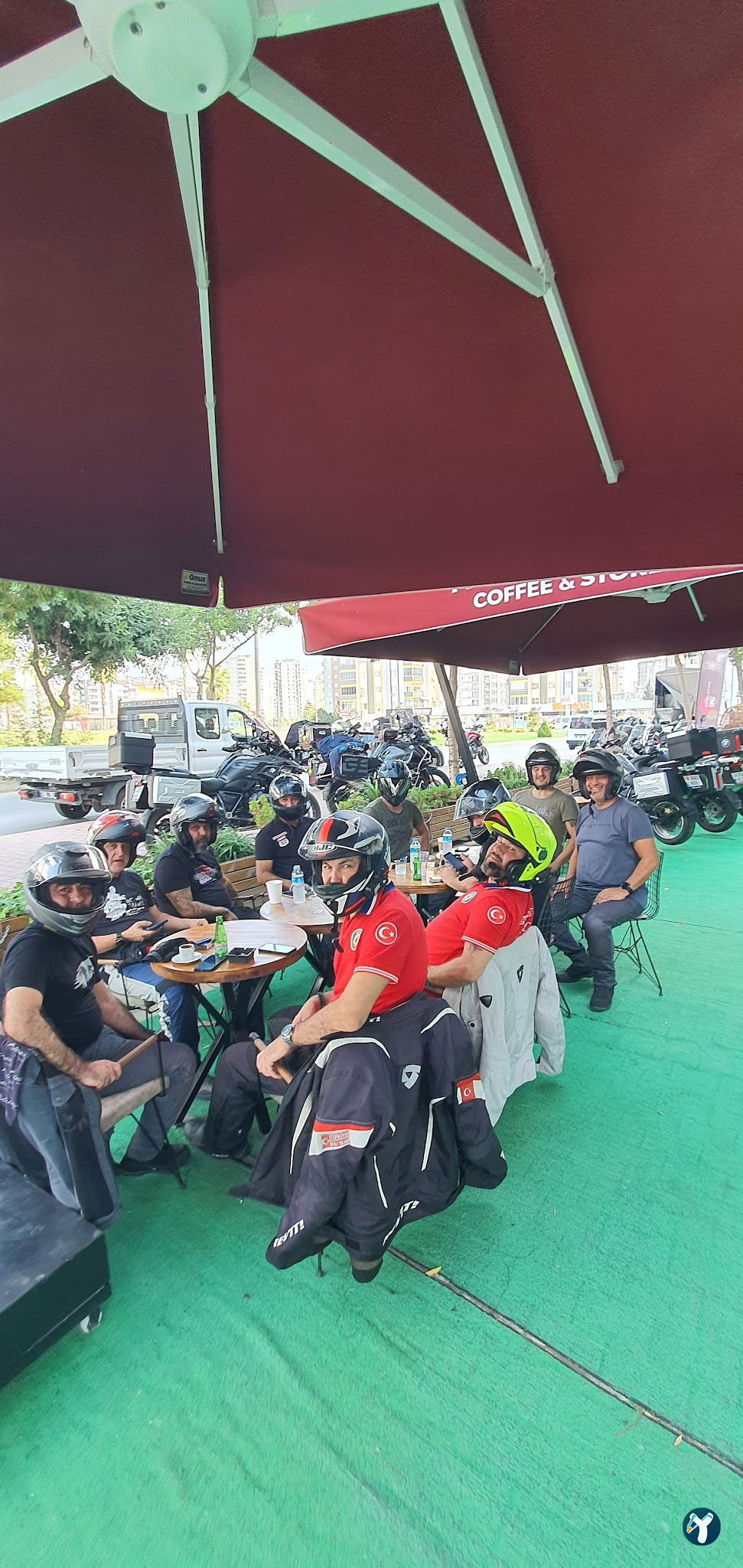 Roadsstar Coffee & Store