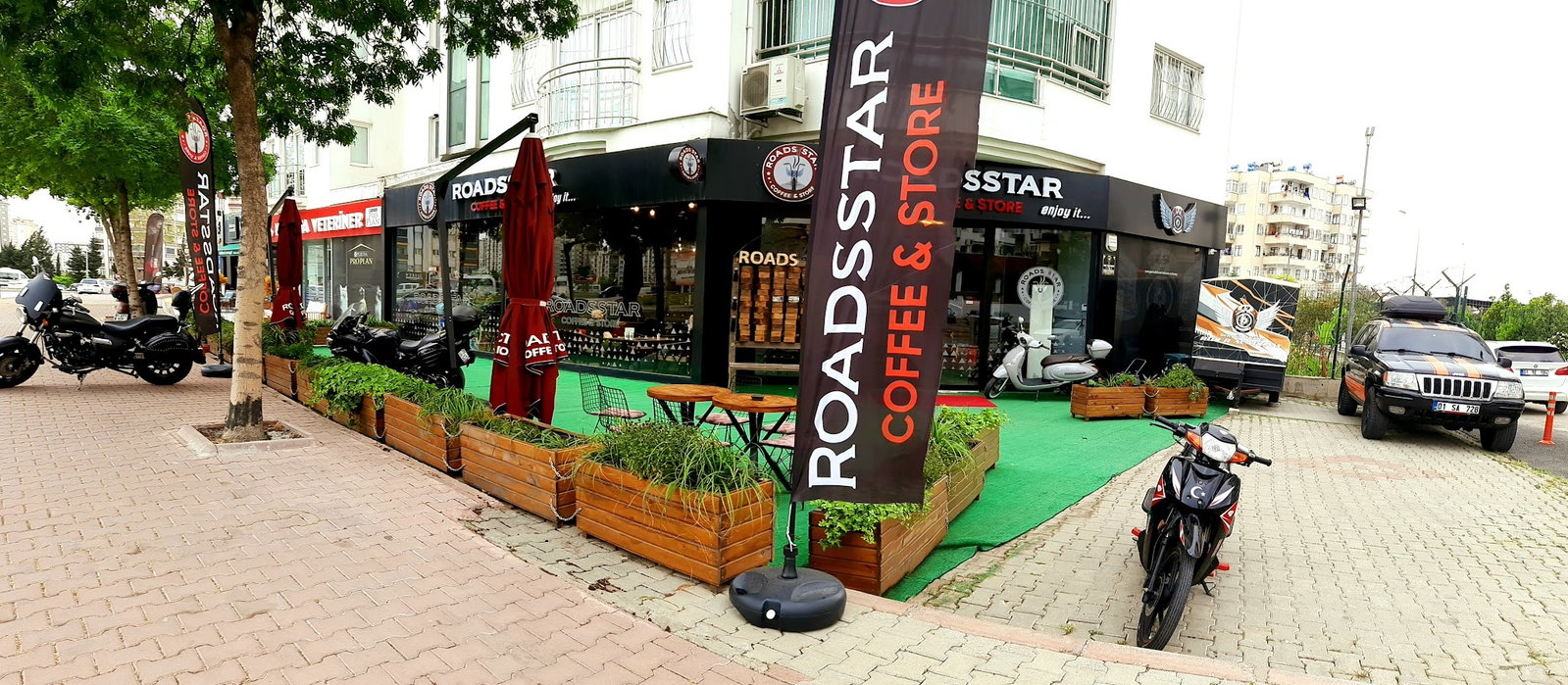 Roadsstar Coffee & Store