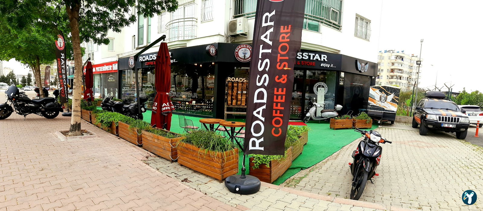 Roadsstar Coffee & Store