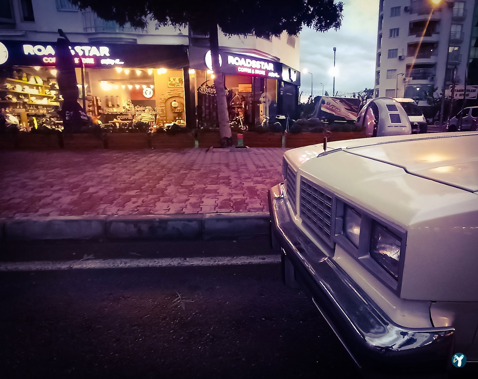 Roadsstar Coffee & Store