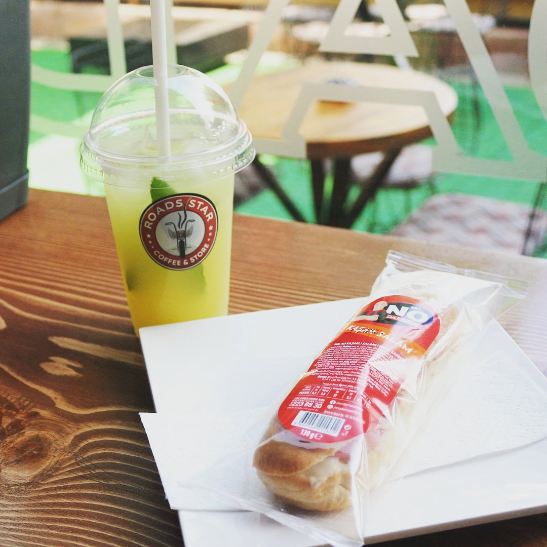 Roadsstar Coffee & Store