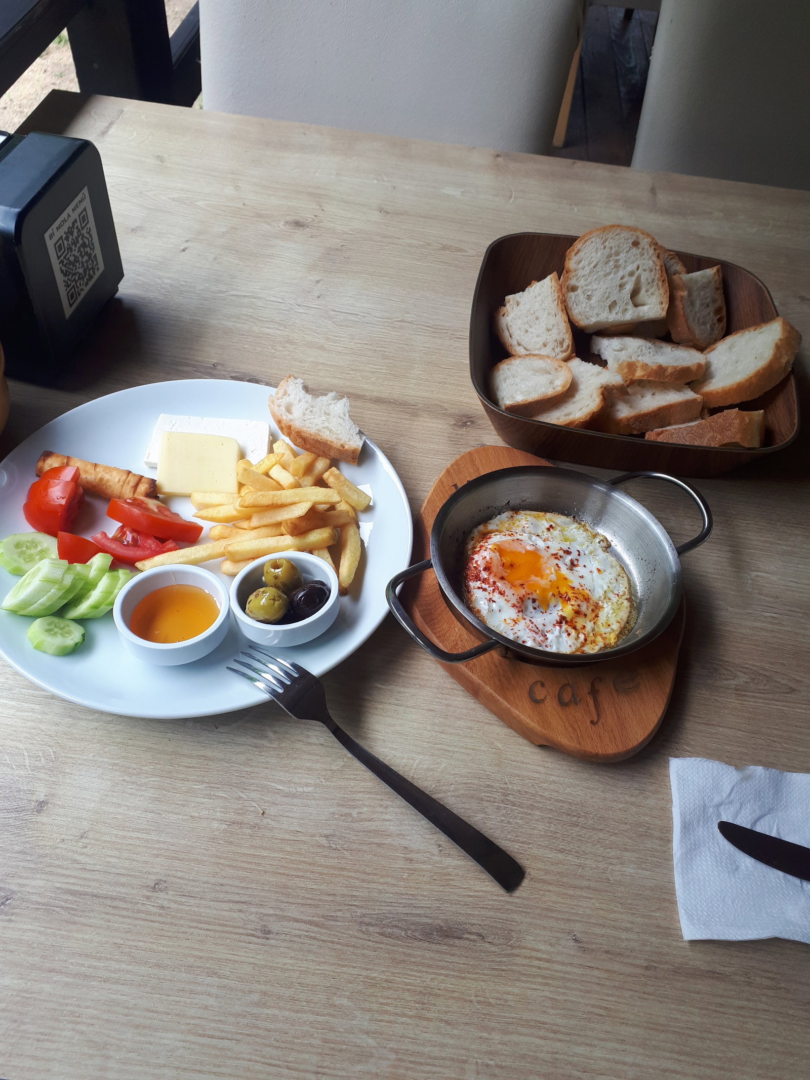 Bimola Cafe And Resturant