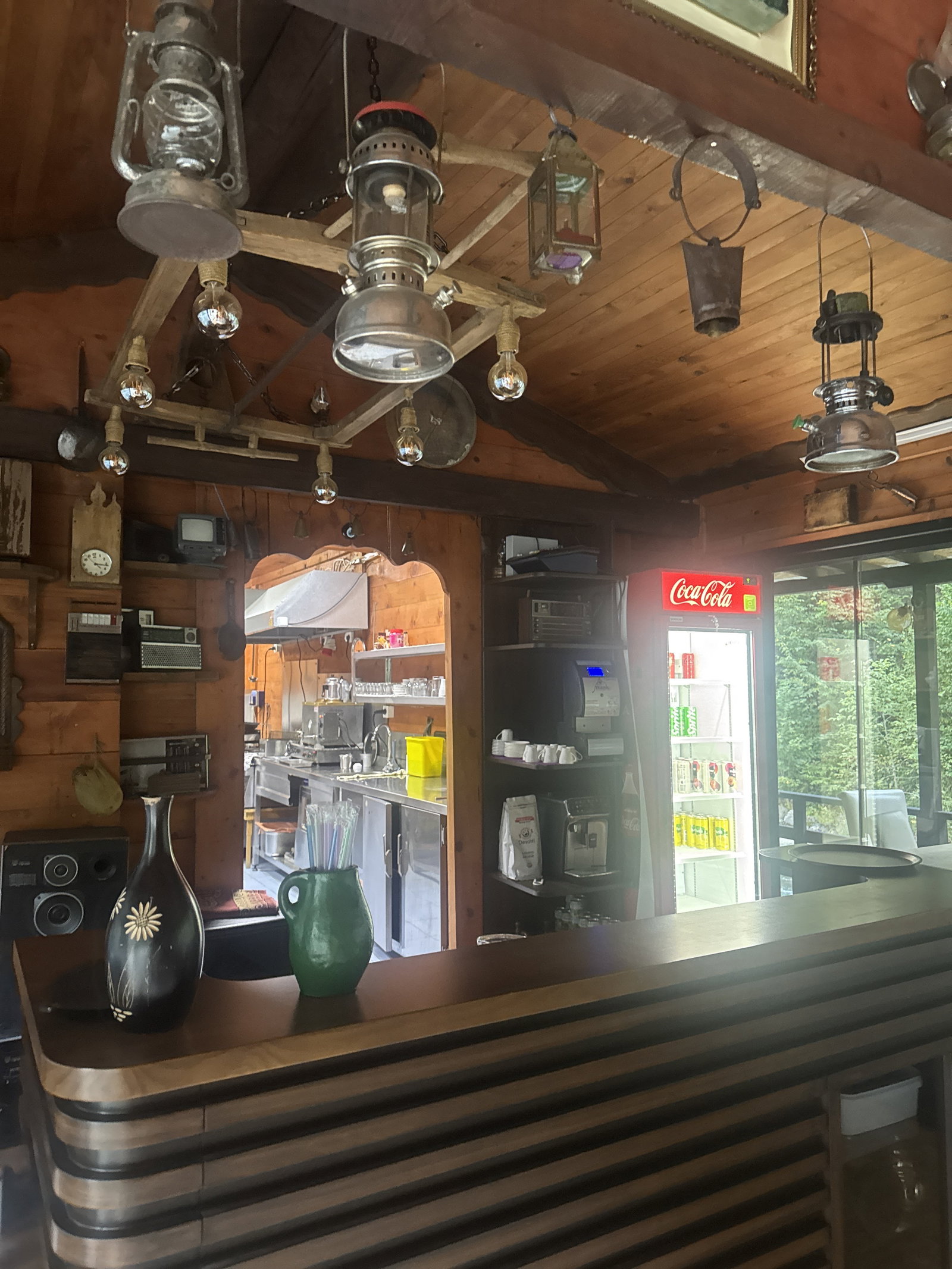 Bimola Cafe And Resturant