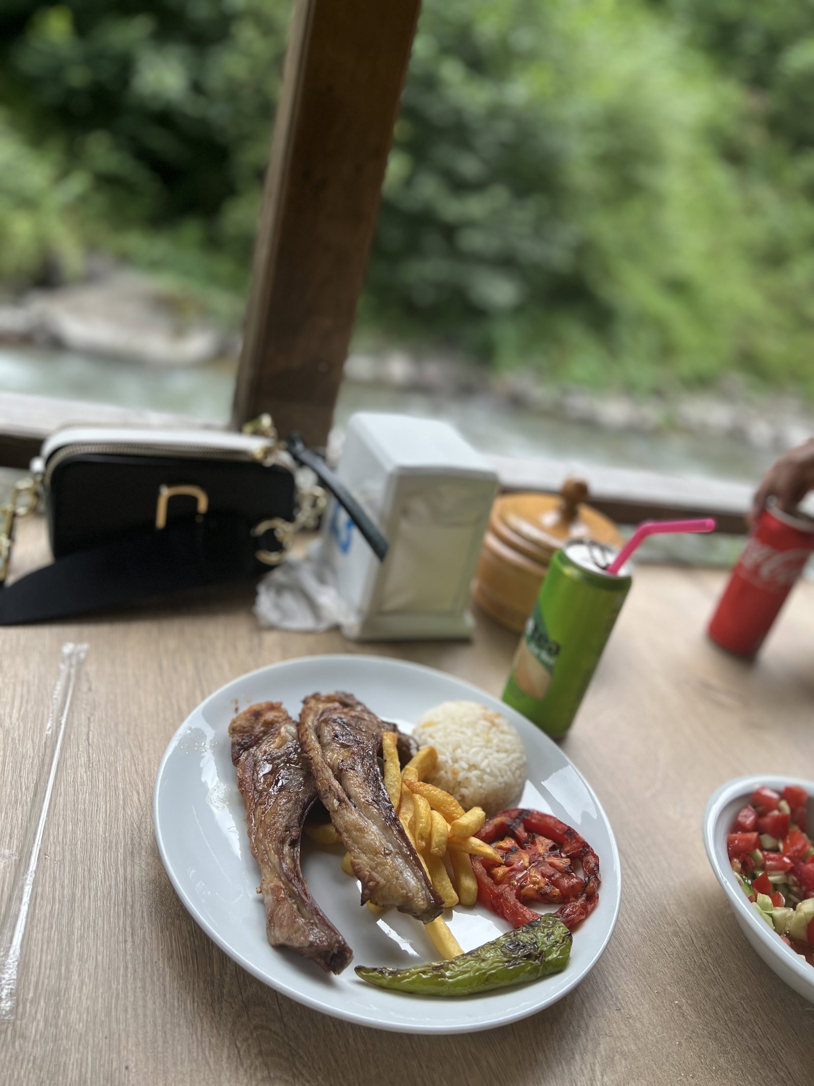Bimola Cafe And Resturant