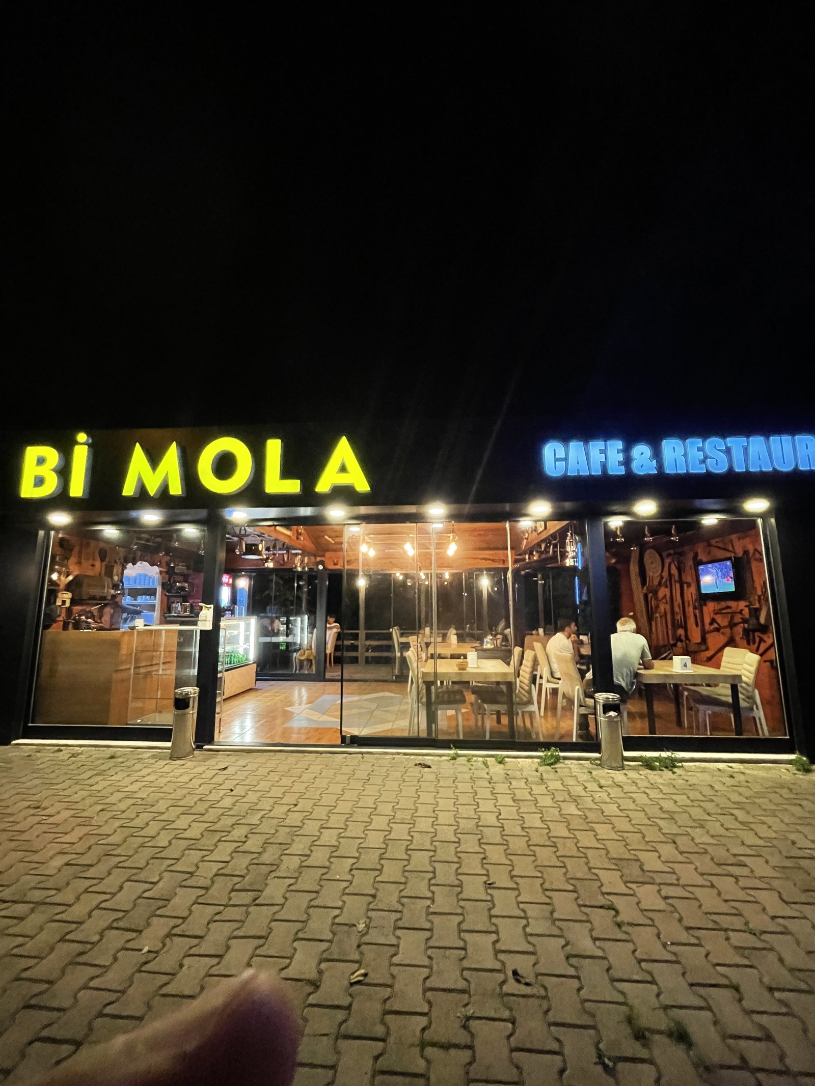Bimola Cafe And Resturant