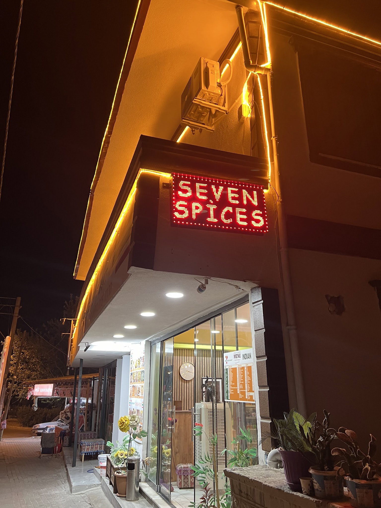 Seven Spices İndian Restaurant