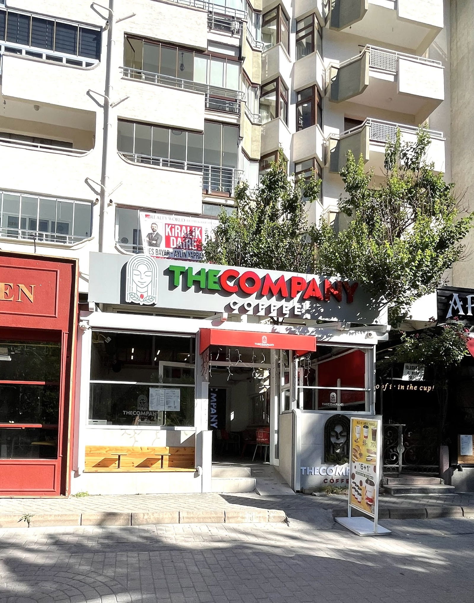 The Company Coffee Adalar