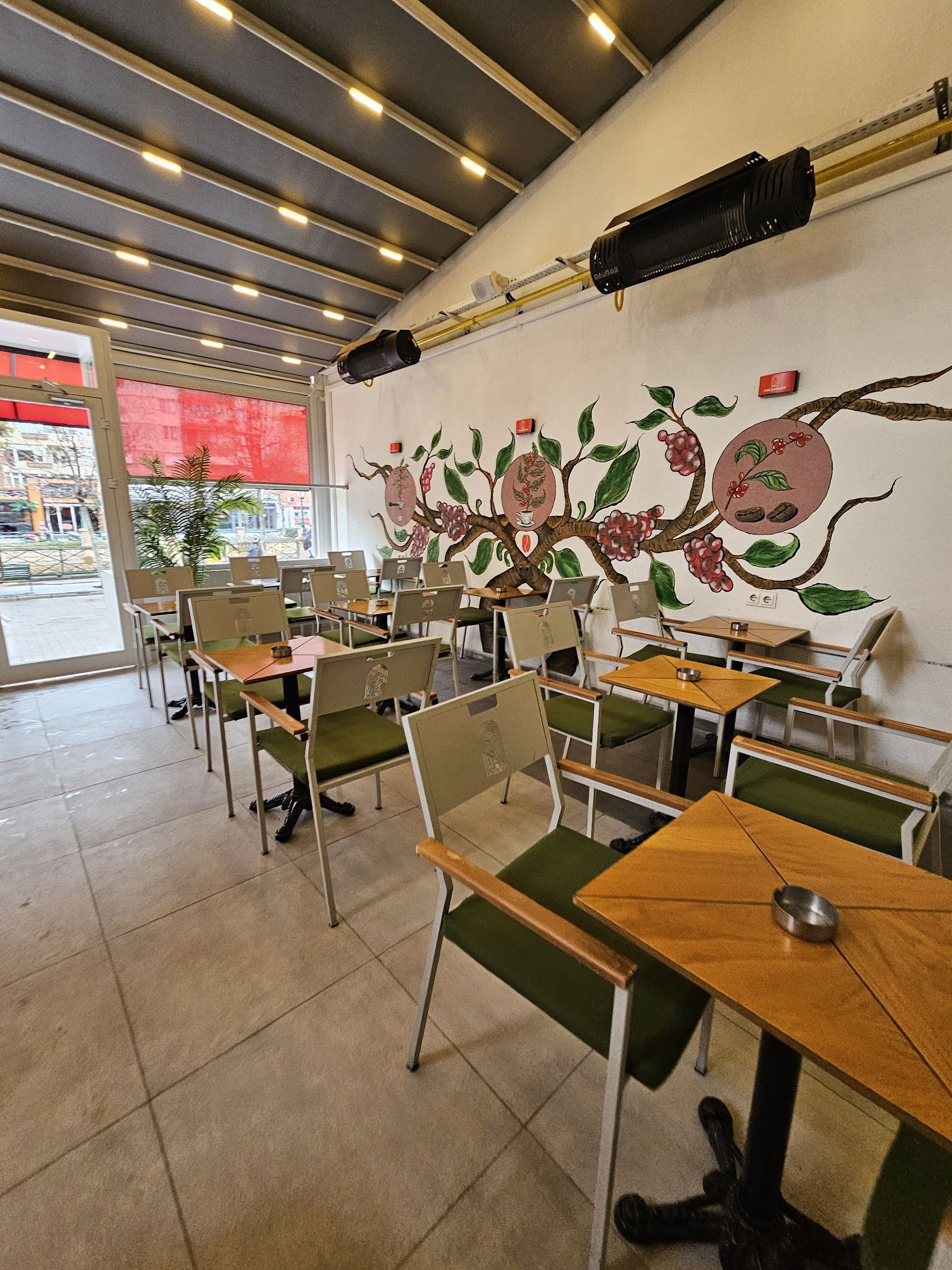 The Company Coffee Adalar