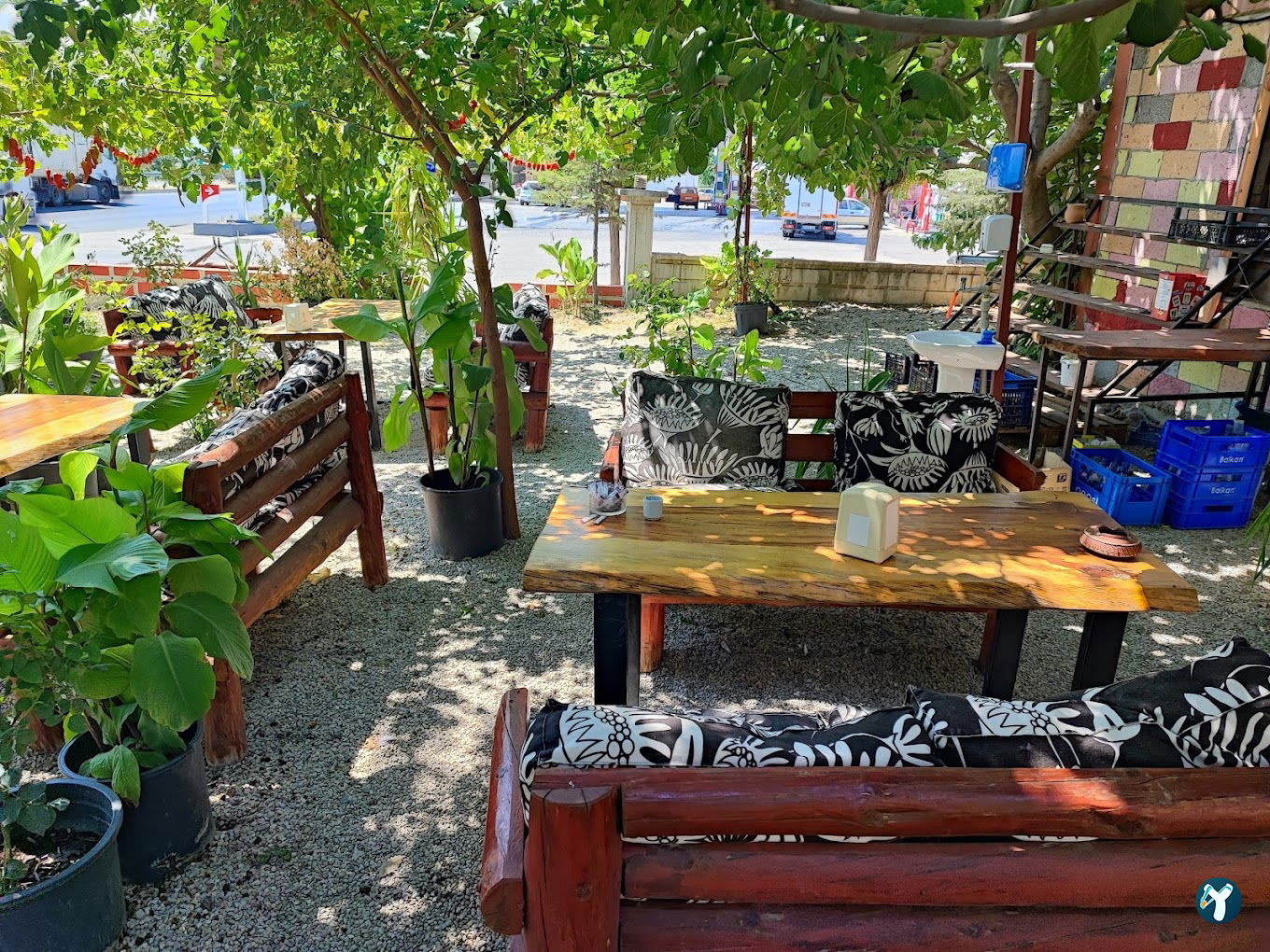 YÖRÜKBEYİ Saklıbahçe
