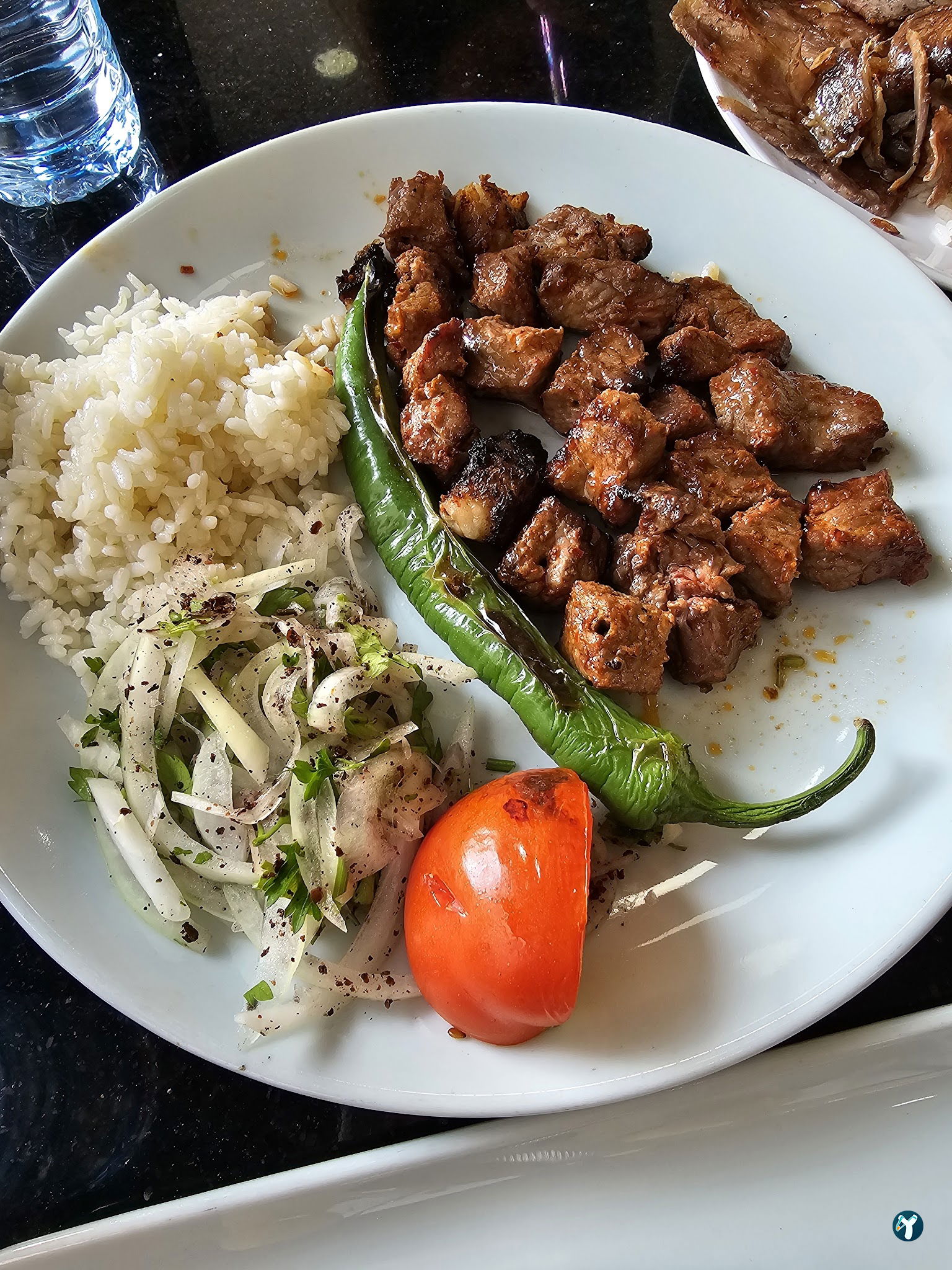 Akdoğan Döner Kebap Restoran Pi̇zza Pi̇de Kahvalti Baklava